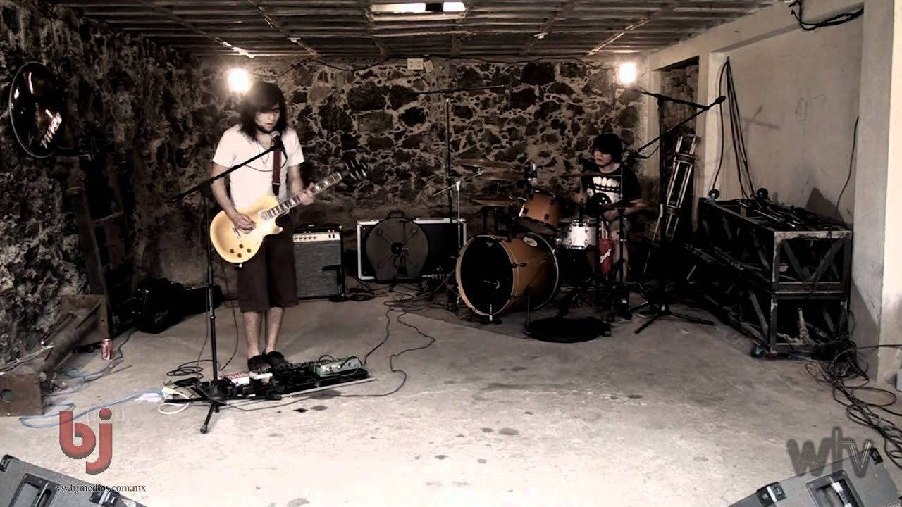 El Garage Presenta - BAR DE MONJAS