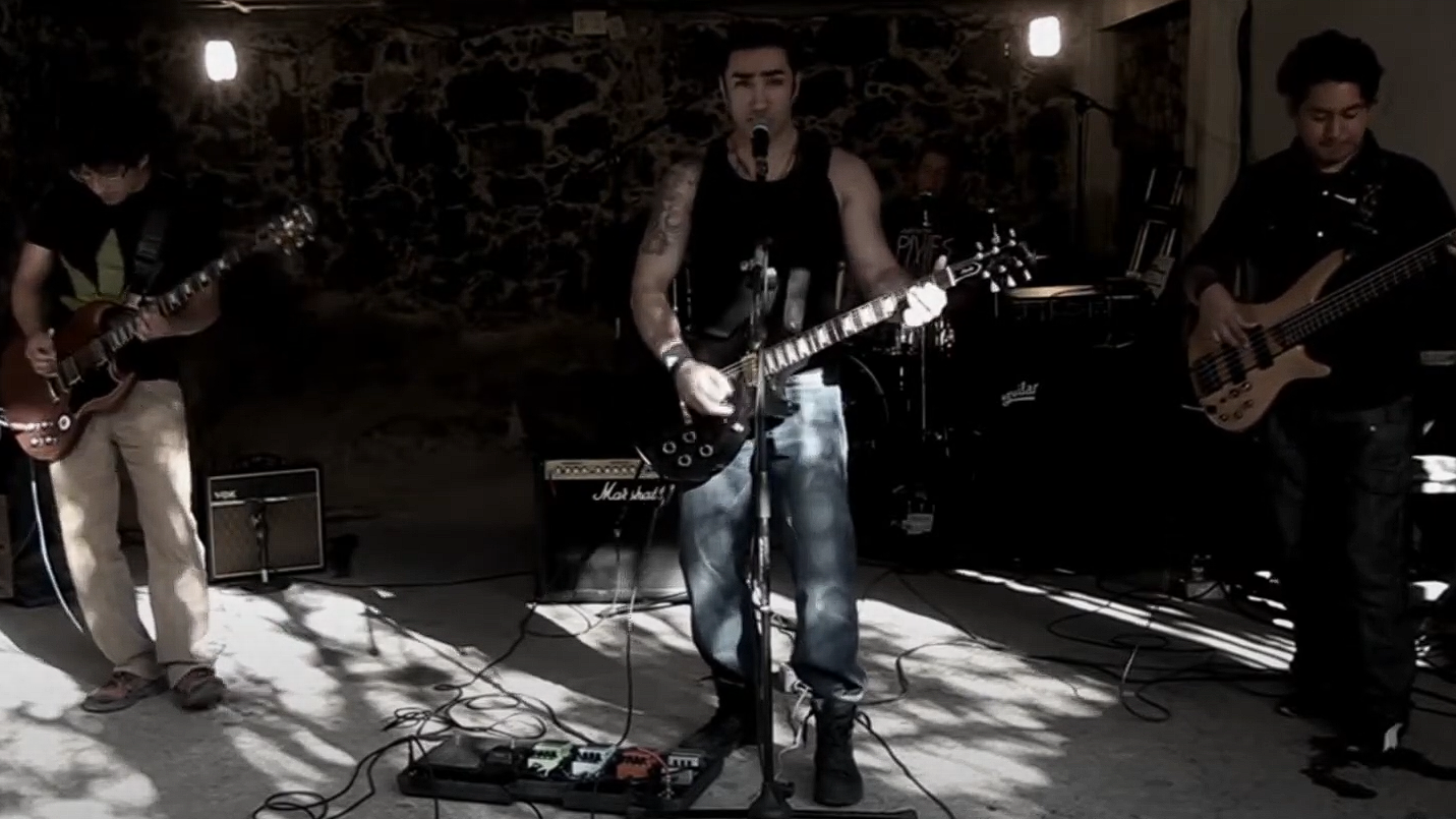 PIERO ATZORI DESPERTAR EL GARAGE PRESENTA