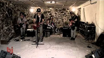 THE FÜNF FOU EL GARAGE PRESENTA